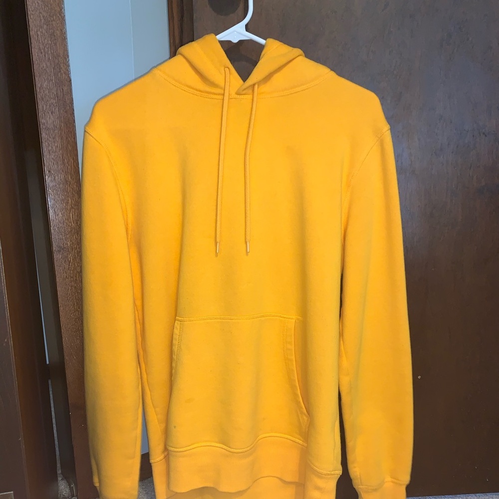 Mustard yellow hoodie from H&M (men’s)